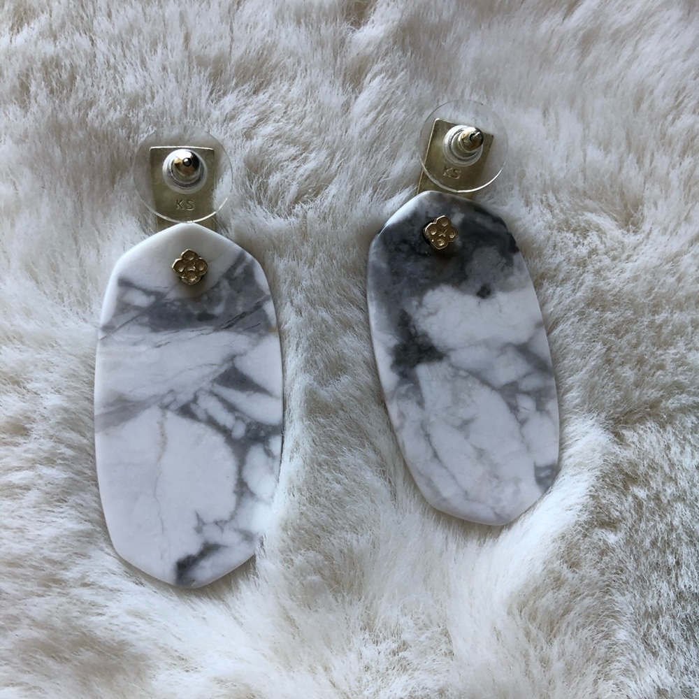 RARE: Kendra Scott Aragon White Marble Earrings - Picture 2 of 6